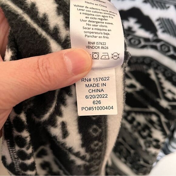 Eddie Bauer Black/White Ultrasoft Mock Neck Quarter Zip Pullover Top Size XXL - Picture 10 of 10